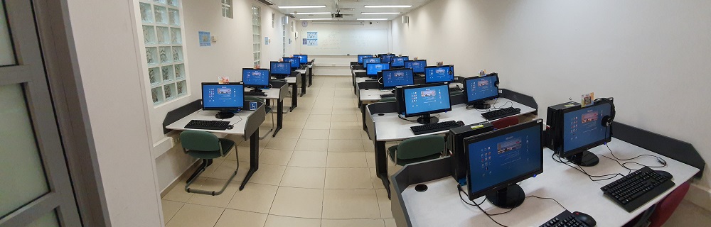 Panoramic View Of PC Lab 565